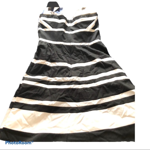 NEW! Preppy Coastal Grandmother Black & White Halter Cotton Dress‎ Size 4 - Picture 9 of 12